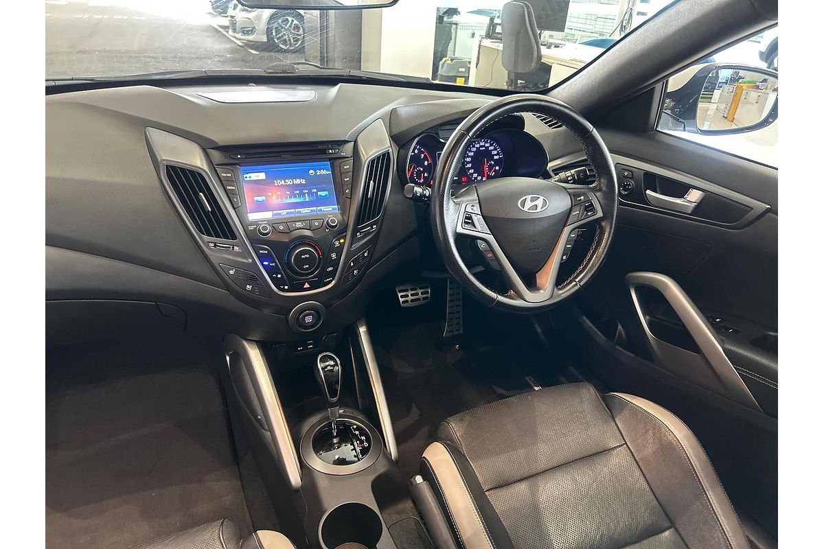 2015 Hyundai Veloster SR Turbo + FS4 Series II