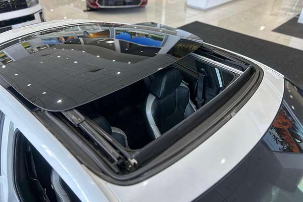 2015 Hyundai Veloster SR Turbo + FS4 Series II