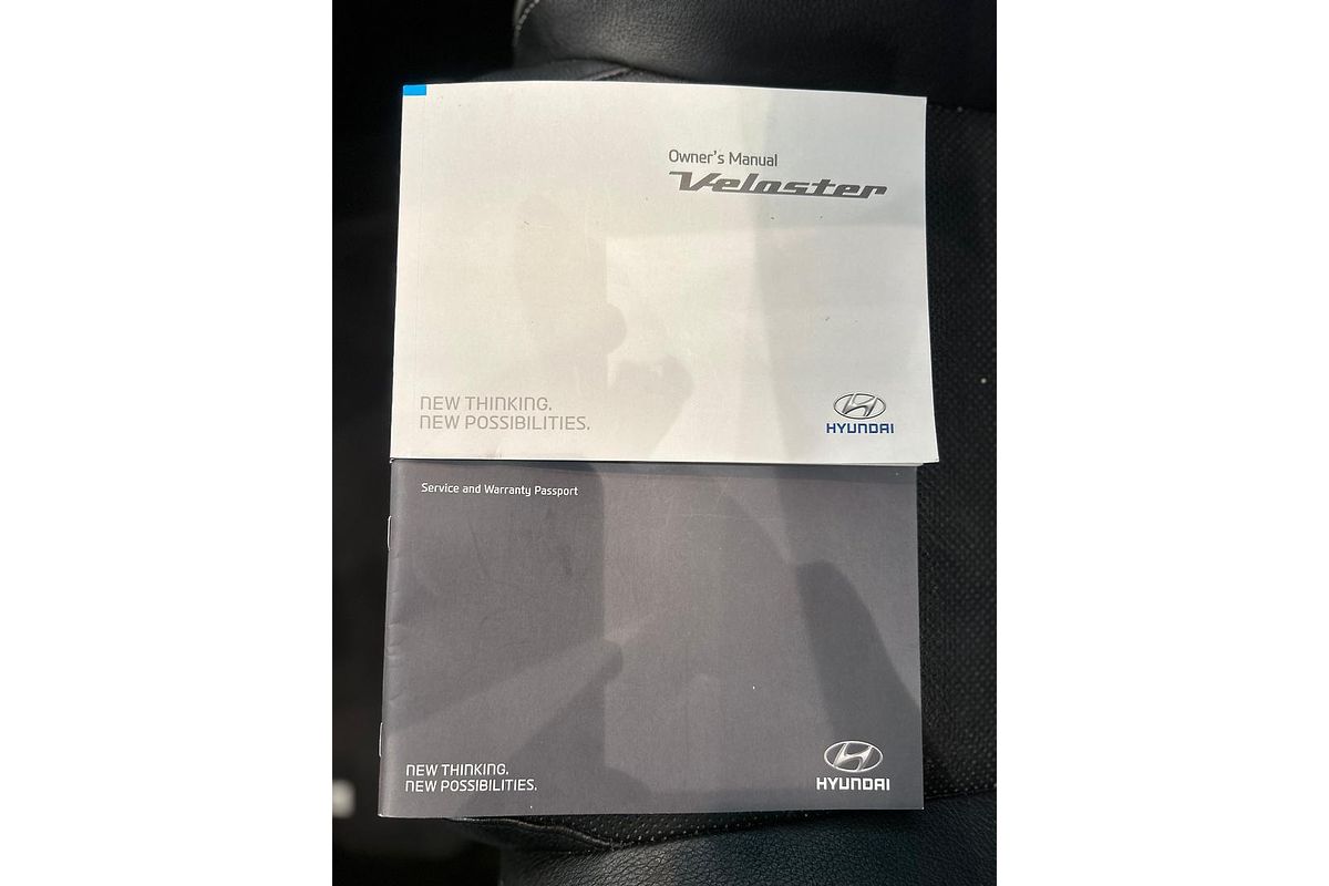 2015 Hyundai Veloster SR Turbo + FS4 Series II