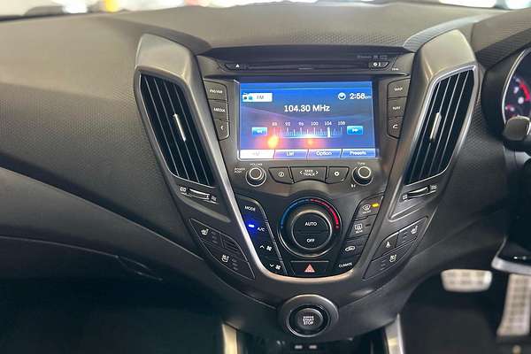 2015 Hyundai Veloster SR Turbo + FS4 Series II