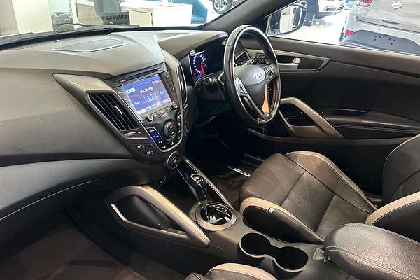 2015 Hyundai Veloster SR Turbo + FS4 Series II