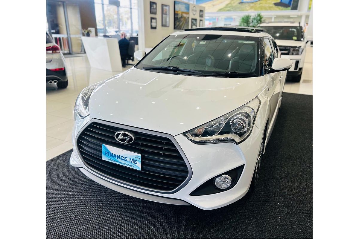 2015 Hyundai Veloster SR Turbo + FS4 Series II