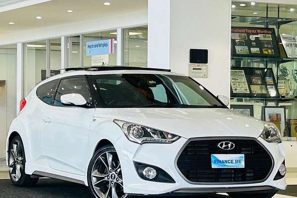 2015 Hyundai Veloster SR Turbo + FS4 Series II