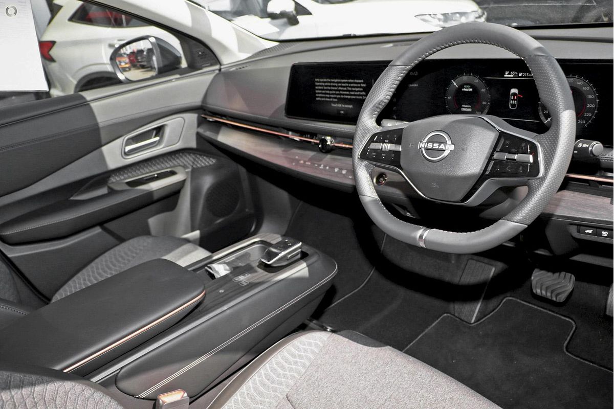 2025 Nissan Ariya Advance FE0
