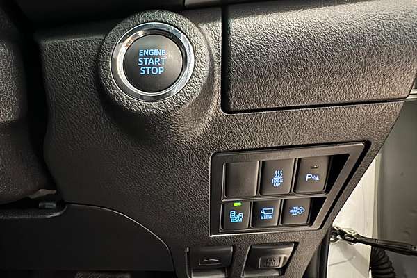 2023 Toyota Hilux SR5 GUN126R 4X4