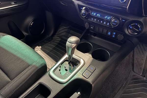 2023 Toyota Hilux SR5 GUN126R 4X4