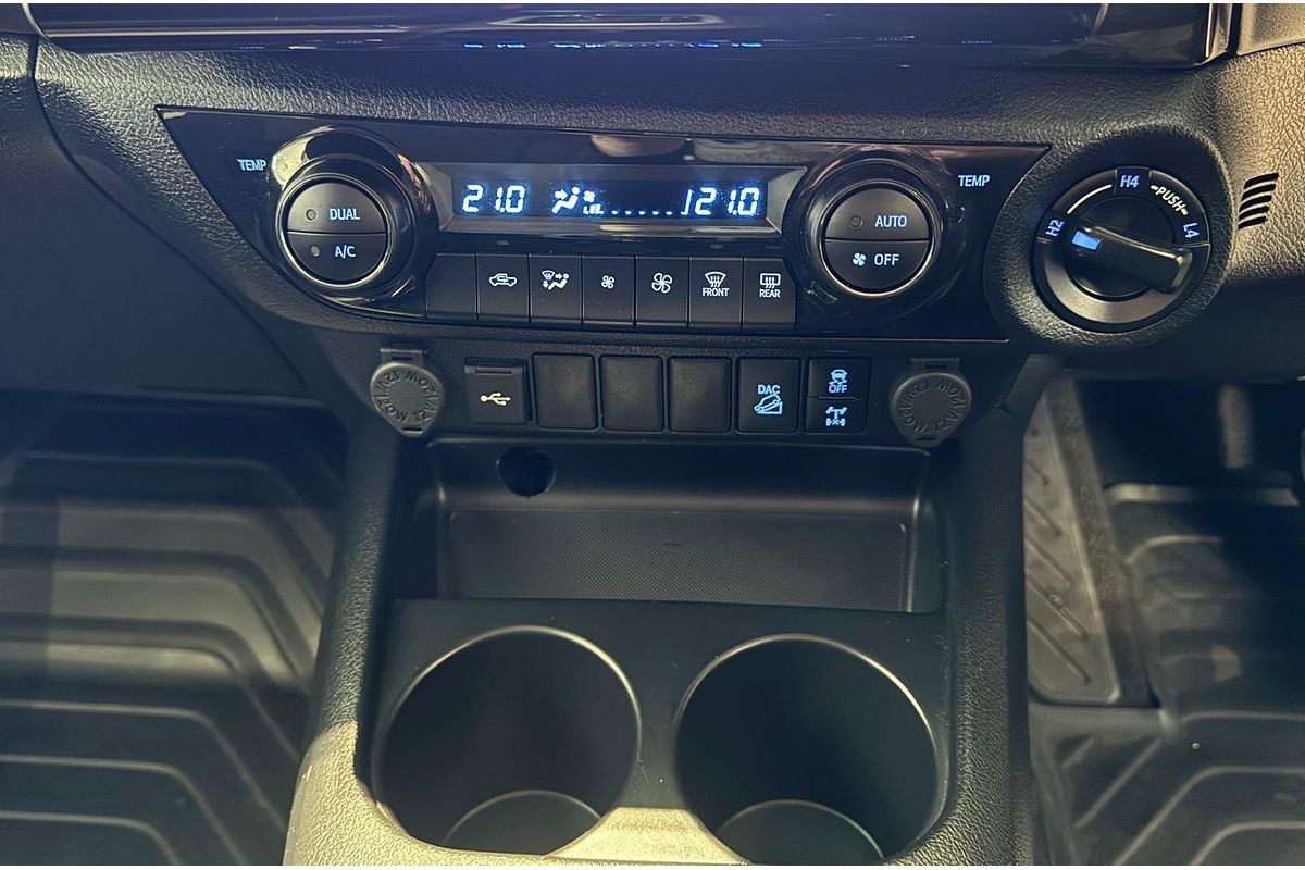 2023 Toyota Hilux SR5 GUN126R 4X4