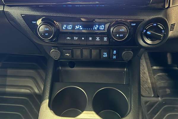 2023 Toyota Hilux SR5 GUN126R 4X4