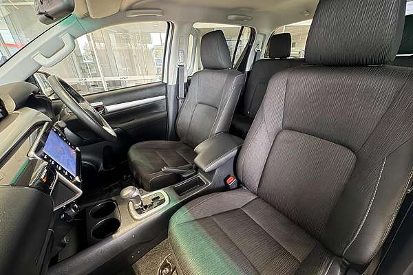 2023 Toyota Hilux SR5 GUN126R 4X4