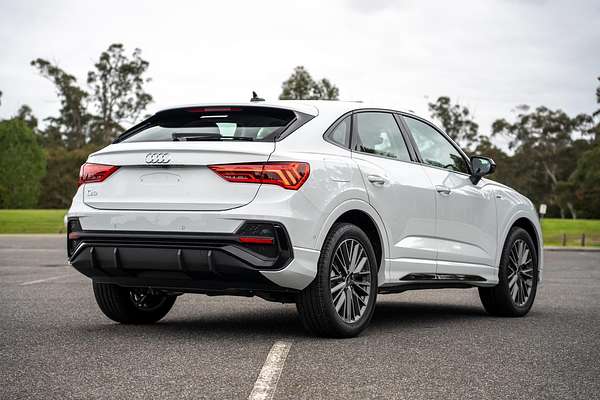 2025 Audi Q3 35 TFSI S line F3