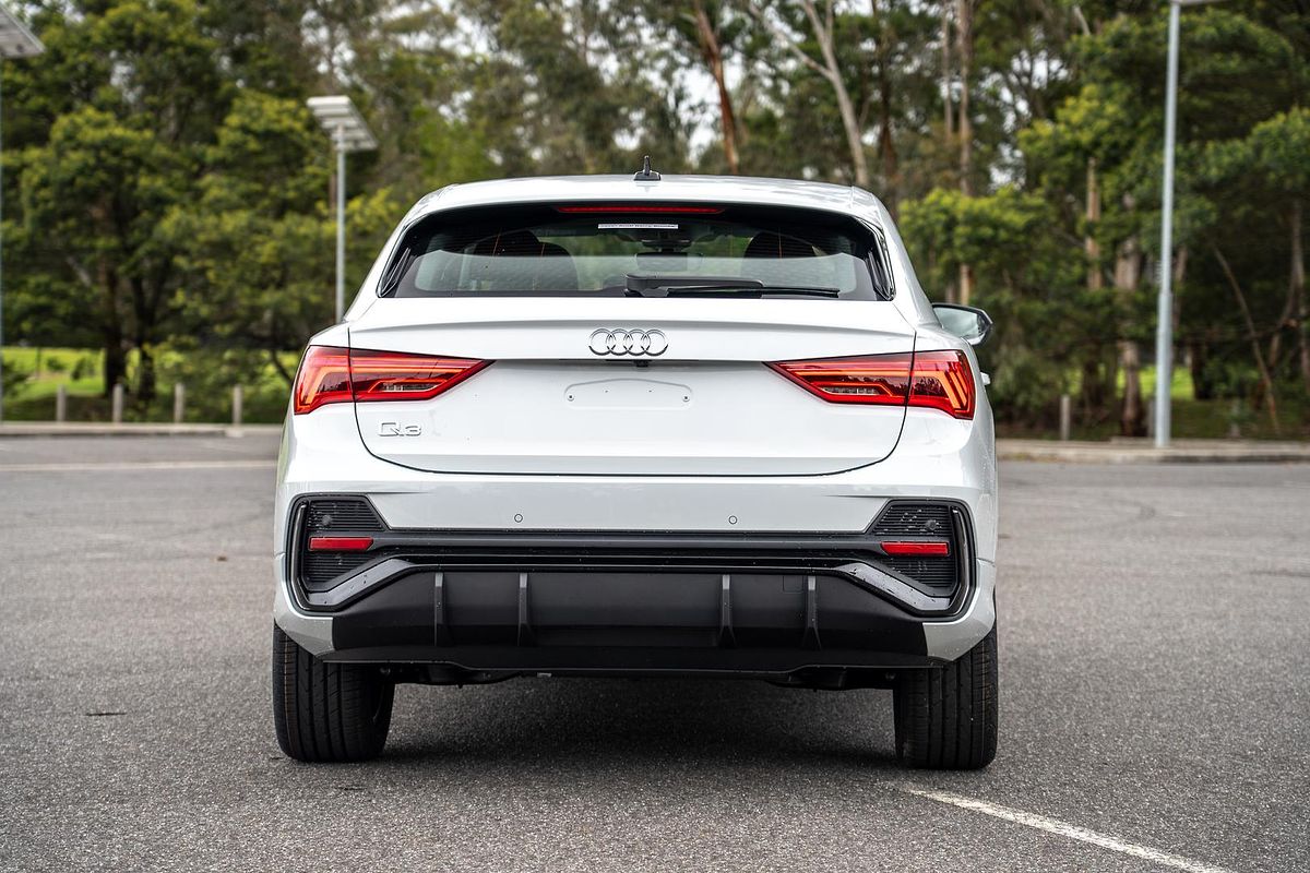 2025 Audi Q3 35 TFSI S line F3