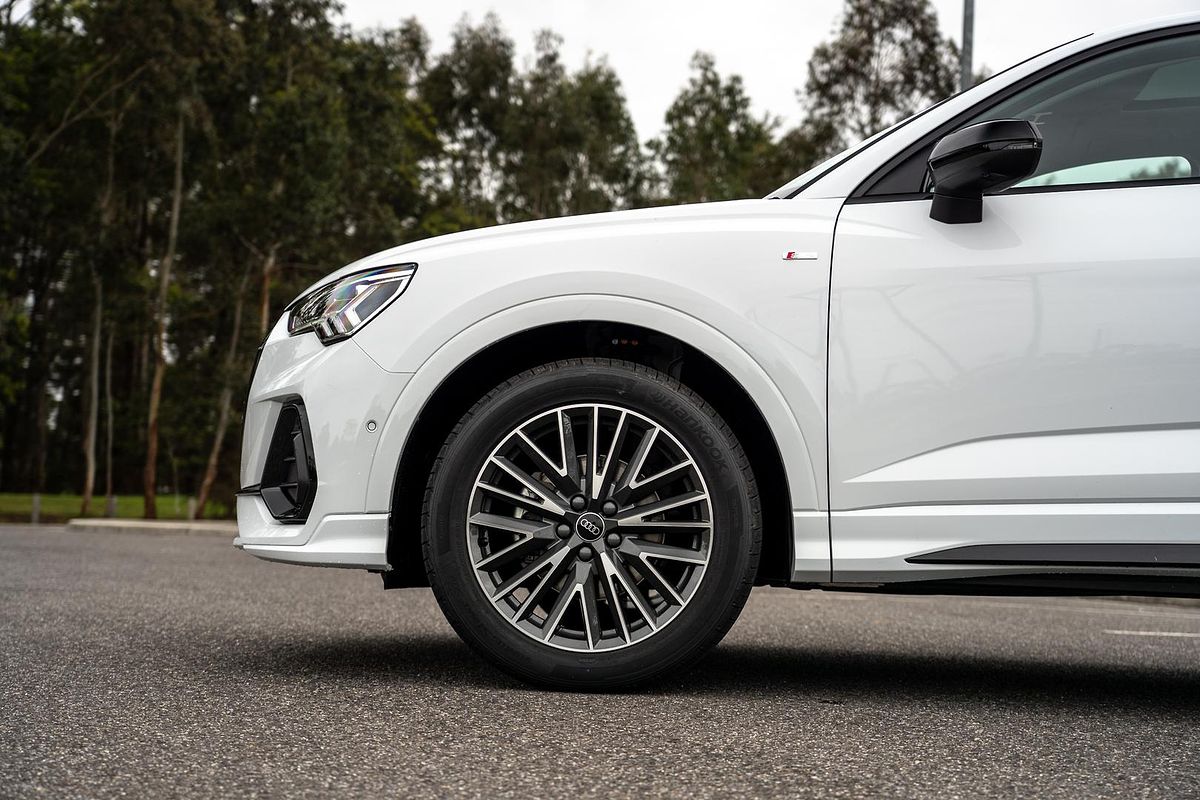 2025 Audi Q3 35 TFSI S line F3