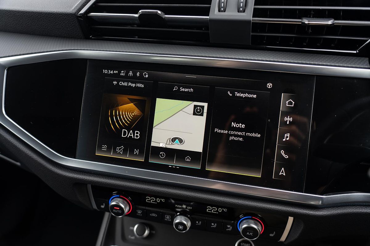 2025 Audi Q3 35 TFSI S line F3