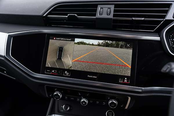 2025 Audi Q3 35 TFSI S line F3