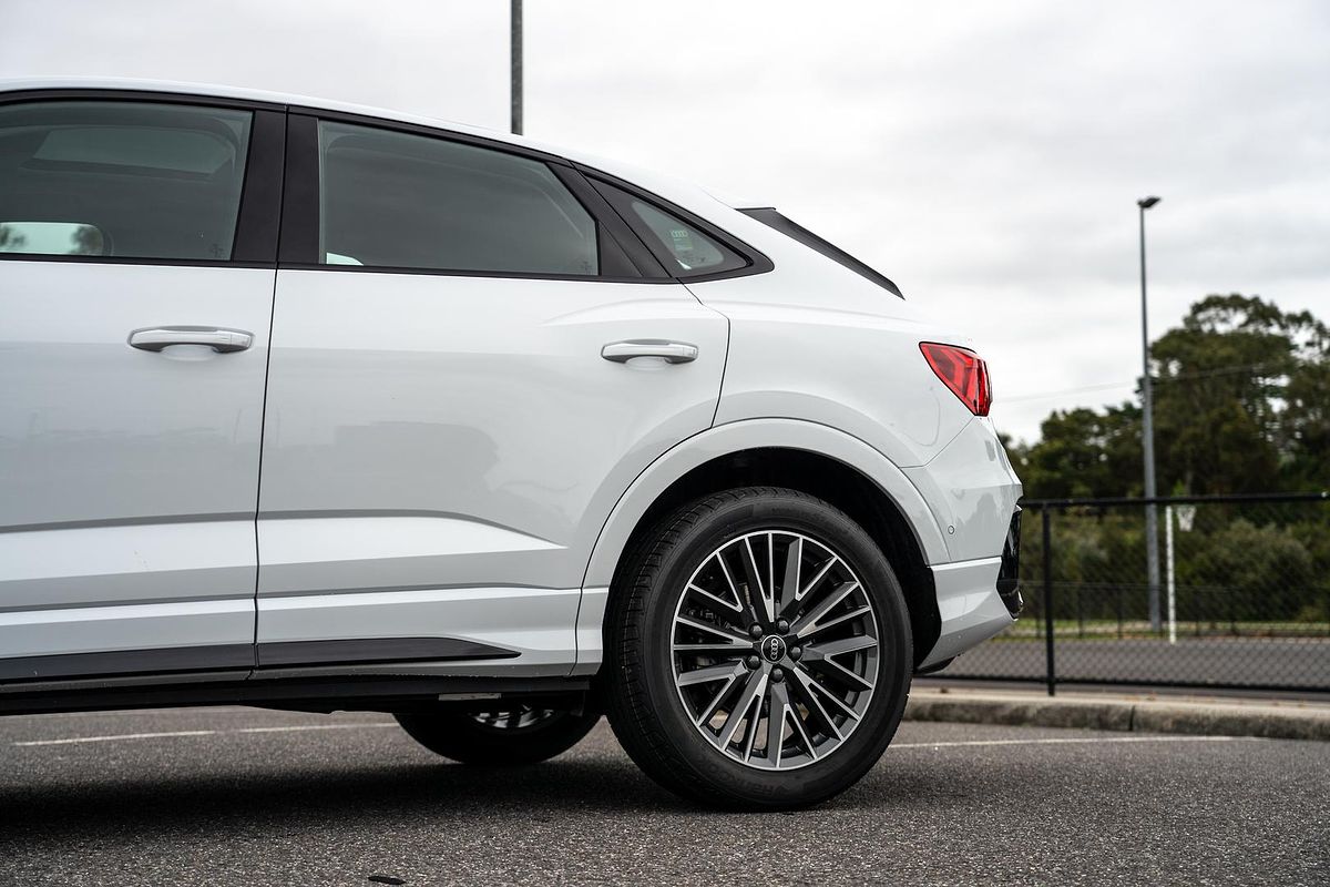 2025 Audi Q3 35 TFSI S line F3