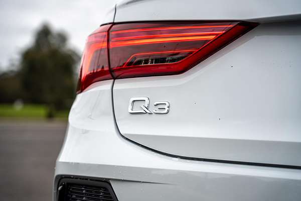 2025 Audi Q3 35 TFSI S line F3