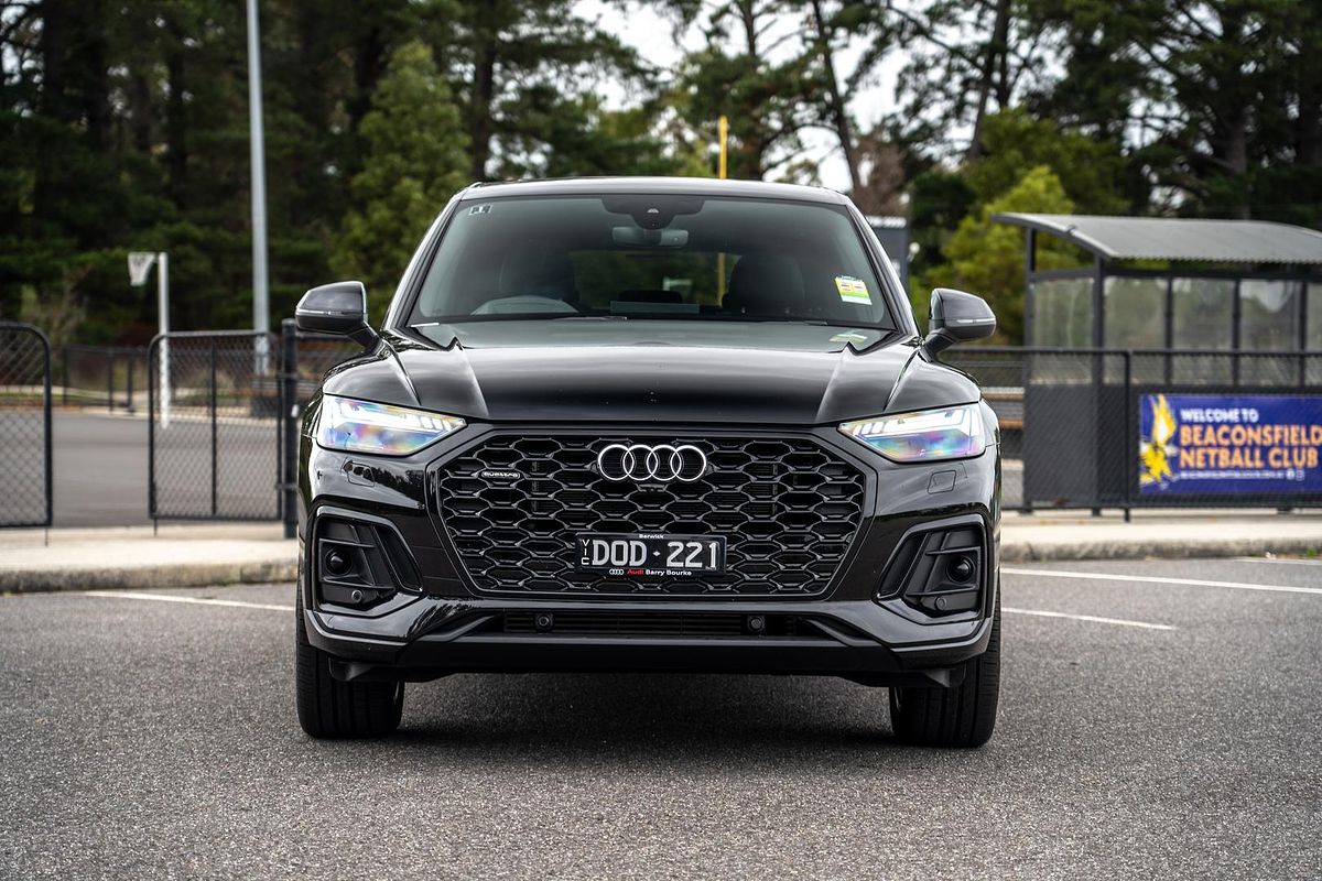 2025 Audi Q5 55 TFSI e S line FY