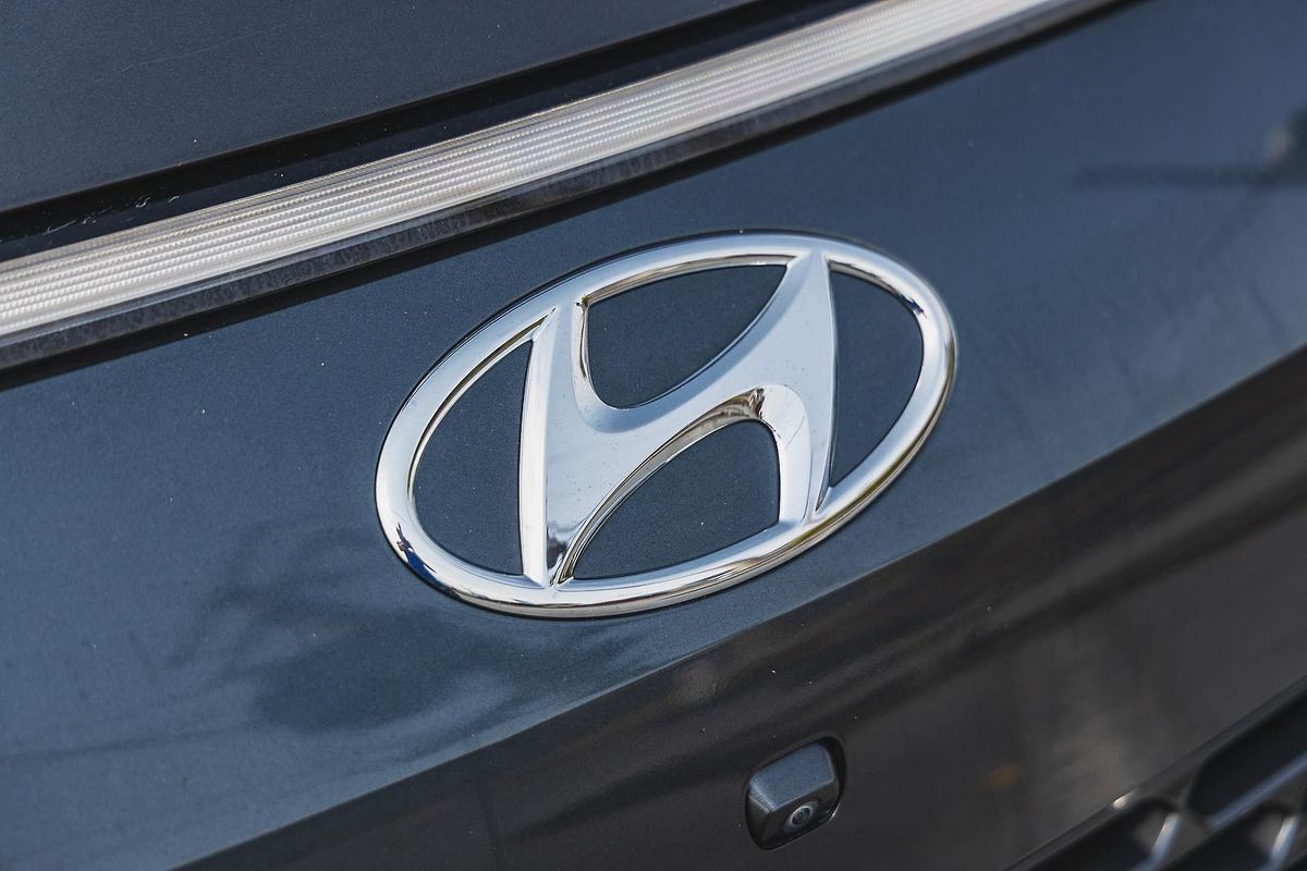 2021 Hyundai STARIA Highlander US4.V1