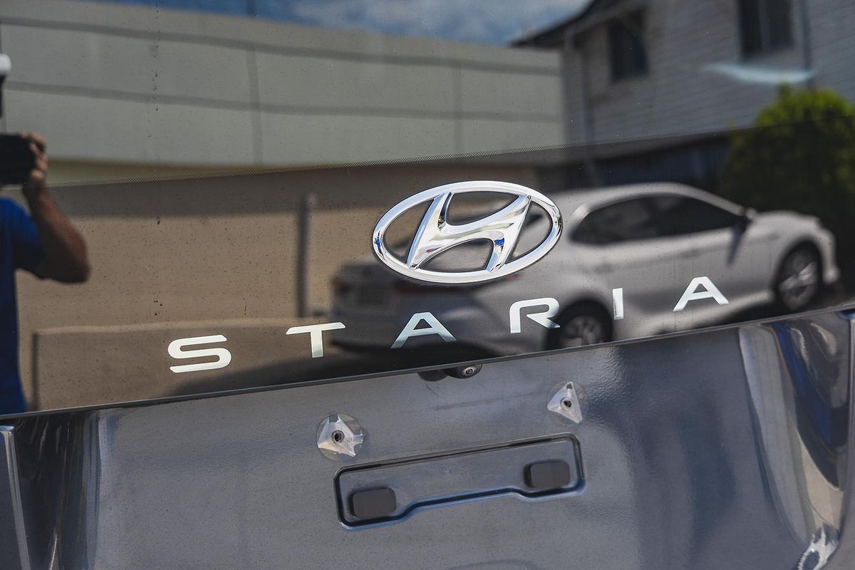 2021 Hyundai STARIA Highlander US4.V1