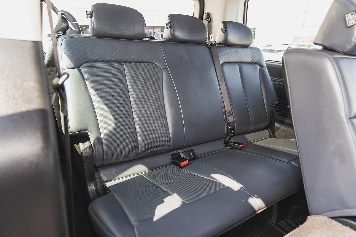 2021 Hyundai STARIA Highlander US4.V1