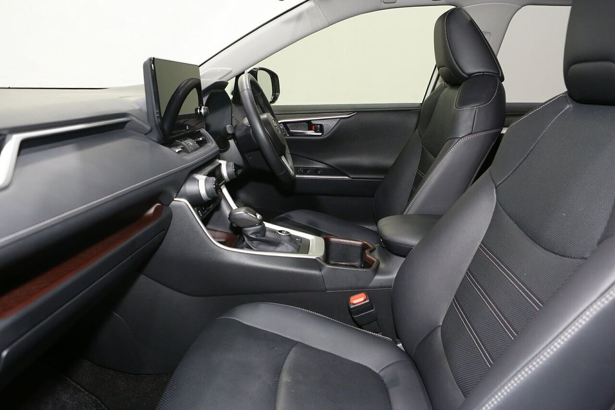 2024 Toyota RAV4 Cruiser AXAH54R