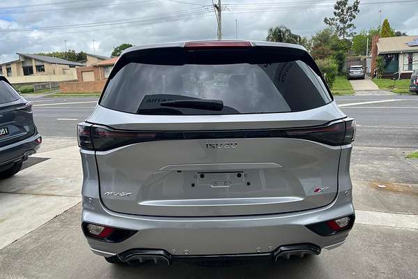2025 Isuzu MU-X X-TERRAIN