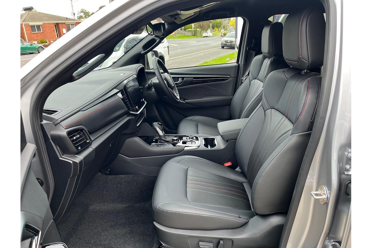 2025 Isuzu MU-X X-TERRAIN