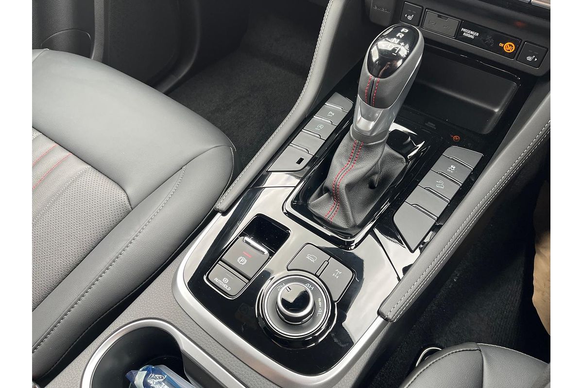 2025 Isuzu MU-X X-TERRAIN