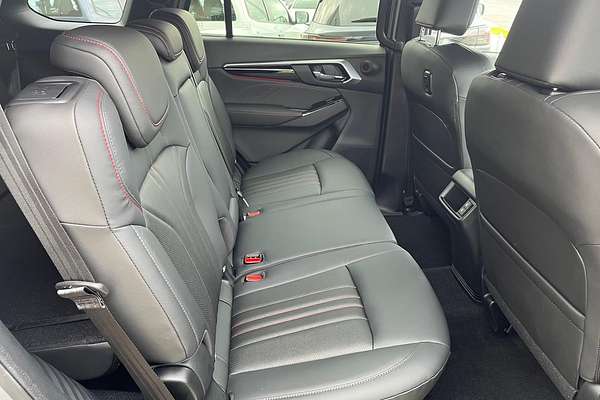 2025 Isuzu MU-X X-TERRAIN