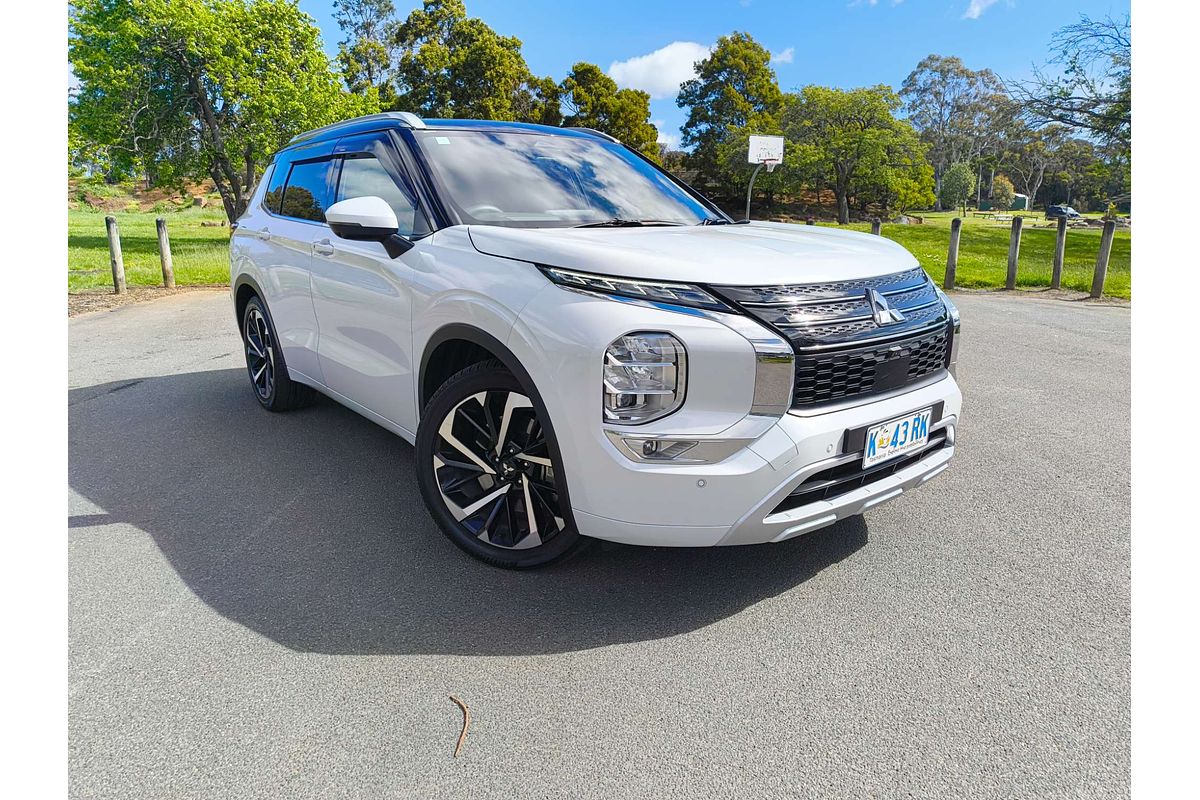 2023 Mitsubishi Outlander Exceed Tourer ZM