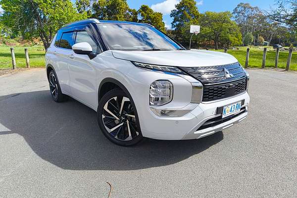 2023 Mitsubishi Outlander Exceed Tourer ZM