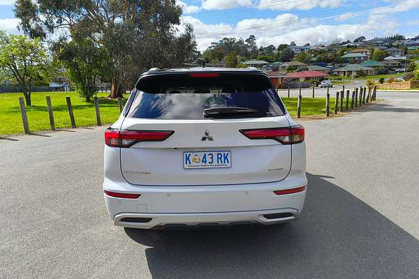 2023 Mitsubishi Outlander Exceed Tourer ZM