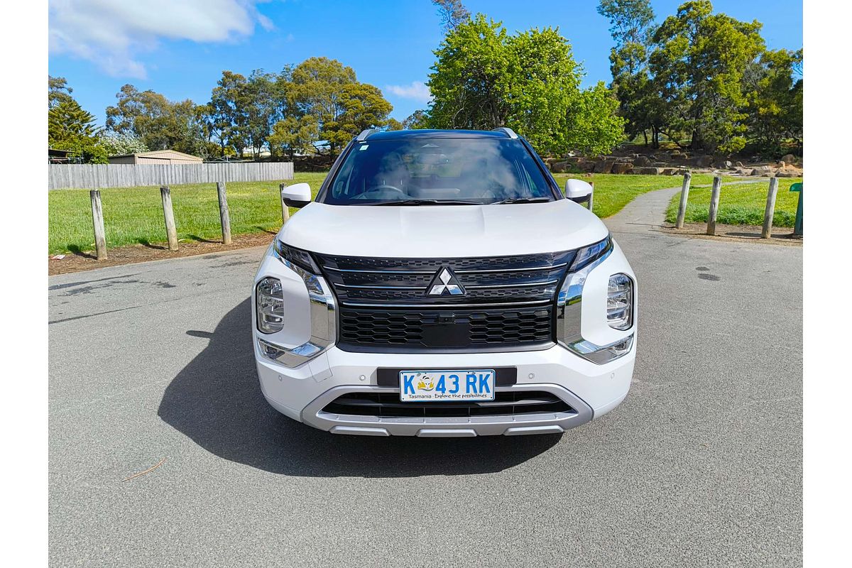 2023 Mitsubishi Outlander Exceed Tourer ZM