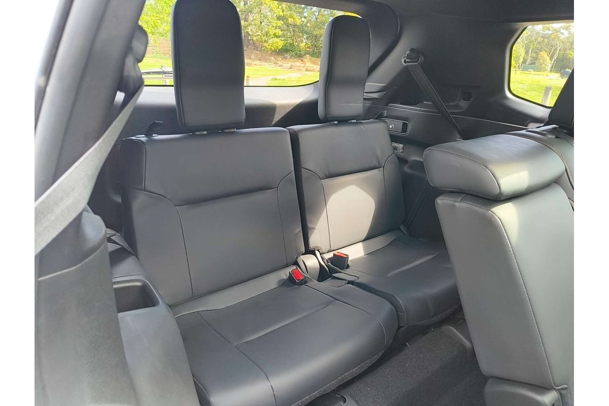 2023 Mitsubishi Outlander Exceed Tourer ZM