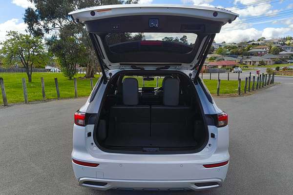 2023 Mitsubishi Outlander Exceed Tourer ZM