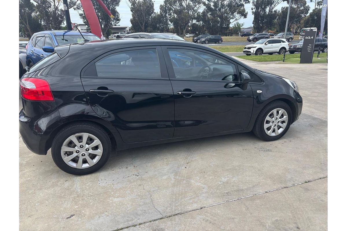 2013 Kia Rio S UB