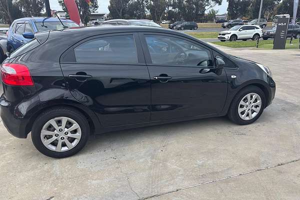 2013 Kia Rio S UB