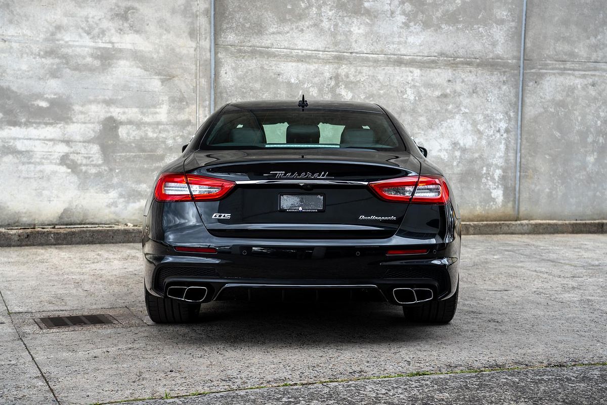 2018 Maserati Quattroporte GTS GranSport Nerissimo Edition M156