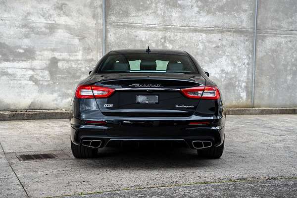 2018 Maserati Quattroporte GTS GranSport Nerissimo Edition M156