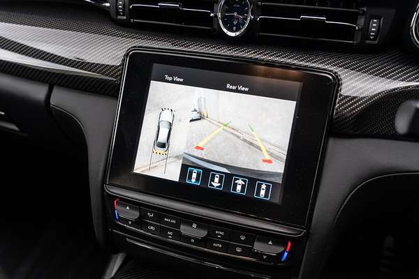 2018 Maserati Quattroporte GTS GranSport Nerissimo Edition M156