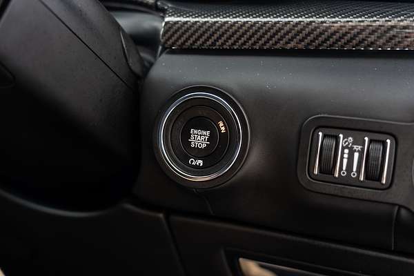 2018 Maserati Quattroporte GTS GranSport Nerissimo Edition M156