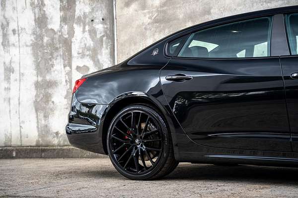 2018 Maserati Quattroporte GTS GranSport Nerissimo Edition M156