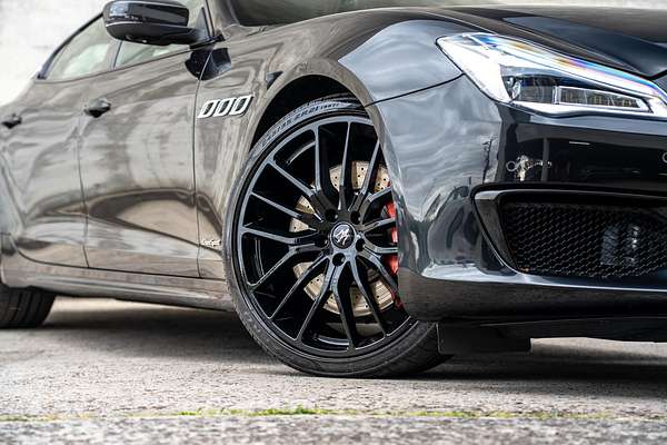 2018 Maserati Quattroporte GTS GranSport Nerissimo Edition M156
