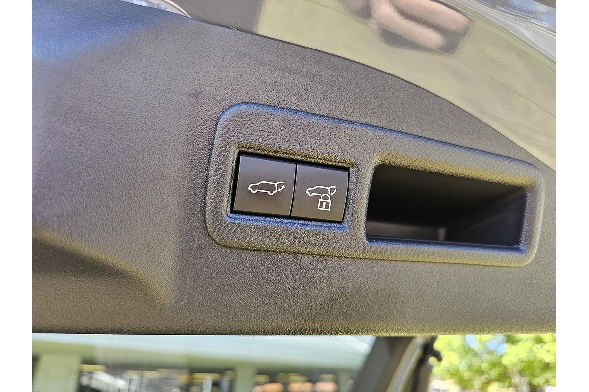 2024 Subaru Solterra AWD Touring E1-1