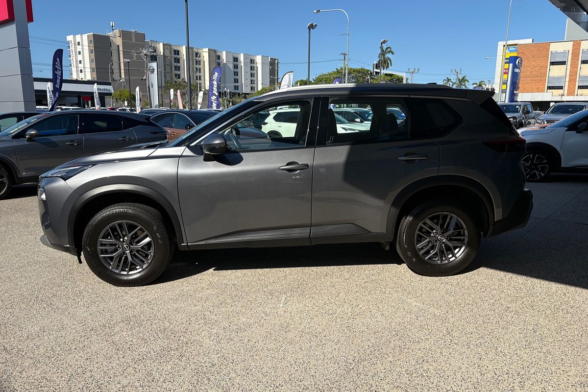 2025 Nissan X-TRAIL ST T33