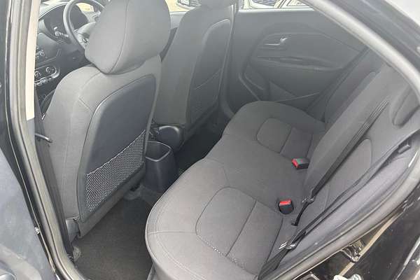 2013 Kia Rio S UB