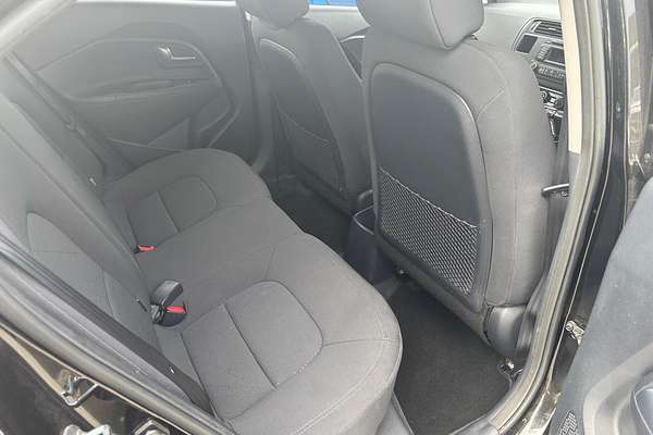2013 Kia Rio S UB