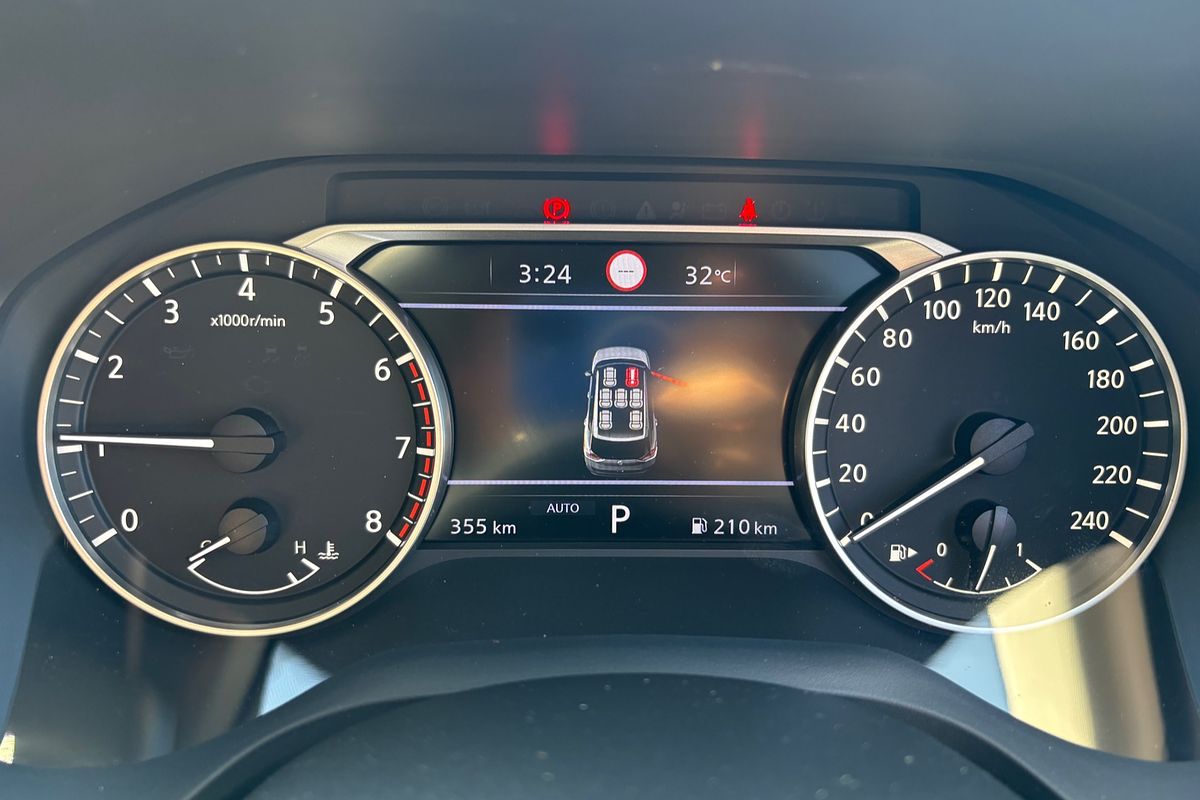 2025 Nissan X-TRAIL ST T33