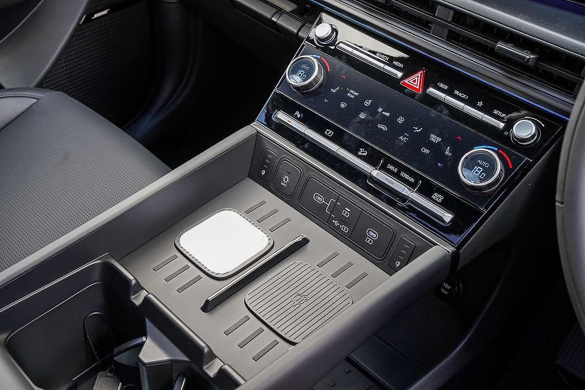 2025 Hyundai Santa Fe Hybrid Calligraphy MX5.V2