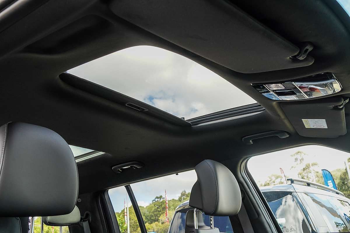 2025 Hyundai Santa Fe Hybrid Calligraphy MX5.V2